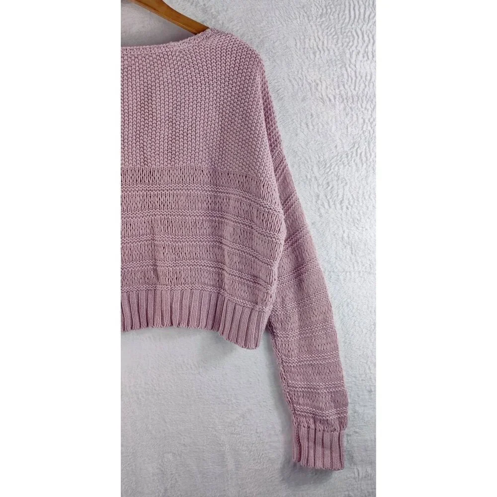 Sweater Top by Me to WE Pullover Dusty Pink V-Neck Relaxed Fit Short Waist Pullo
